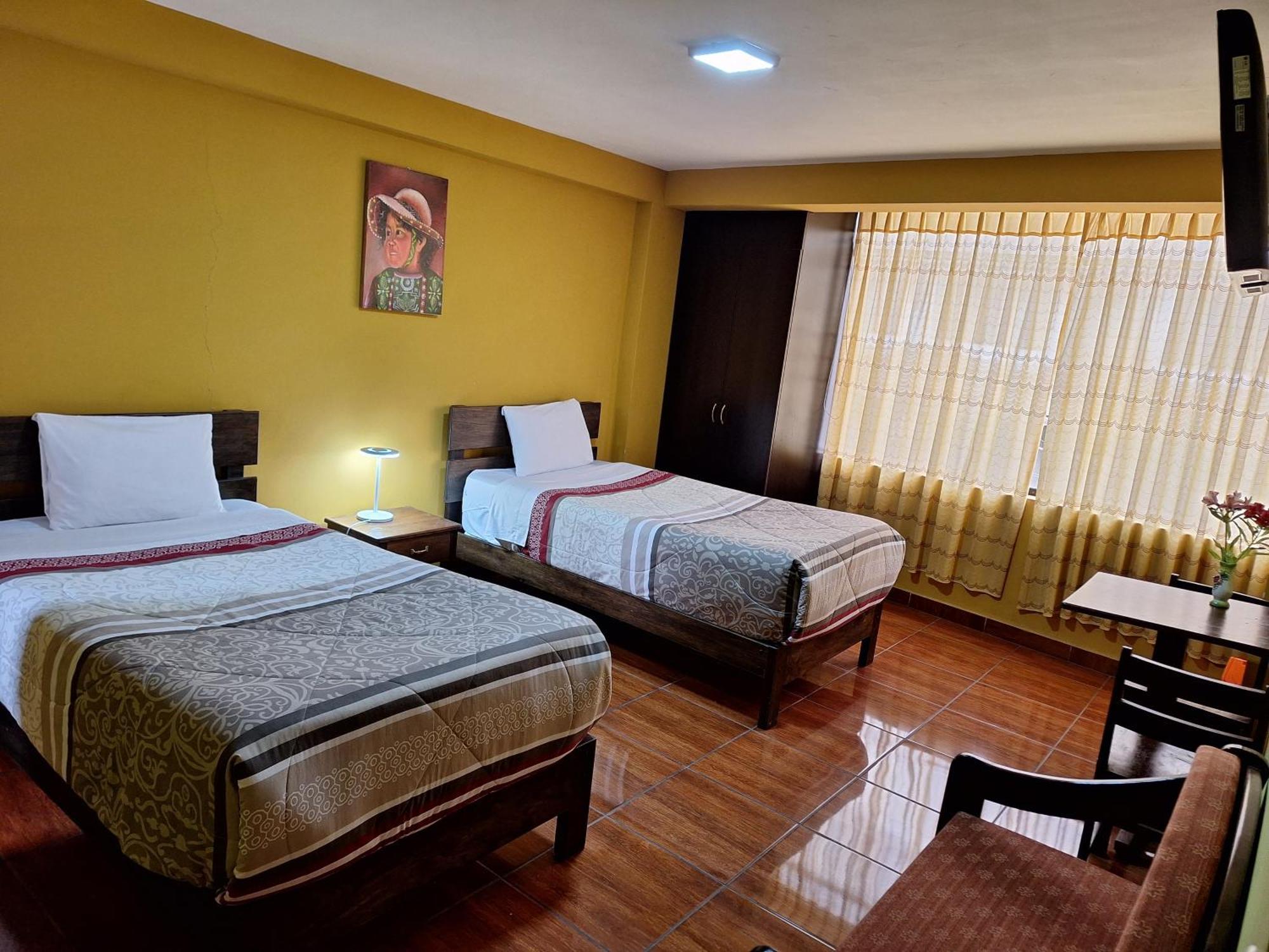 Chaska Valle Inn Urubamba Room photo